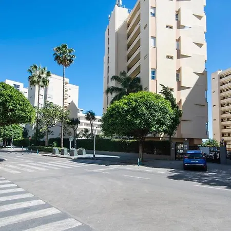 Cibeles...estudio En El Paseo Maritimo....wifi * Marbella