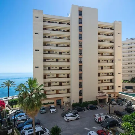 Cibeles...estudio En El Paseo Maritimo....wifi Marbella