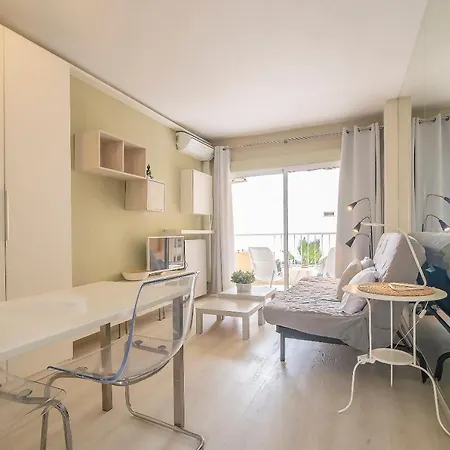 Cibeles...estudio En El Paseo Maritimo....wifi * Marbella