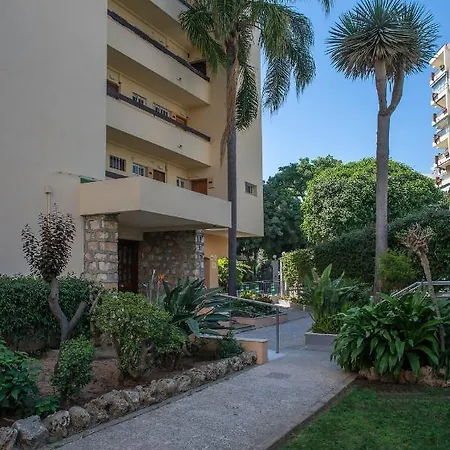 Cibeles...estudio En El Paseo Maritimo....wifi