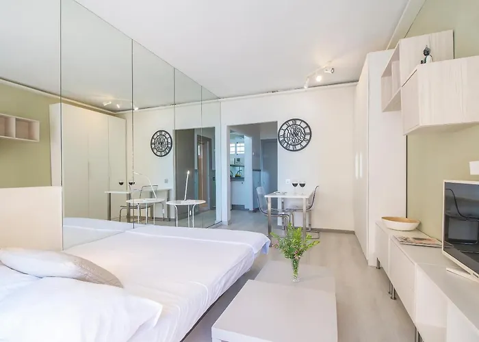 Cibeles...estudio En El Paseo Maritimo....wifi * Marbella