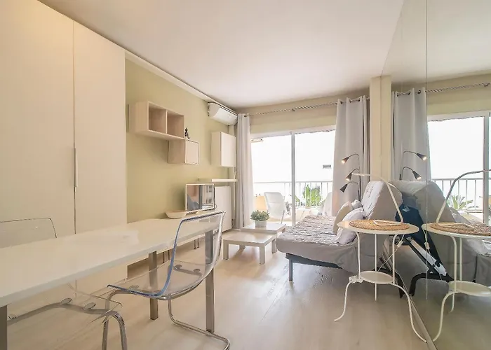 Cibeles...estudio En El Paseo Maritimo....wifi * Marbella