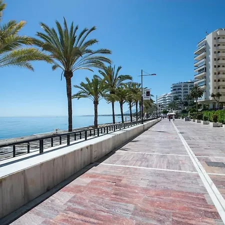 アパート Cibeles...estudio En El Paseo Maritimo....wifi マルベーリャ