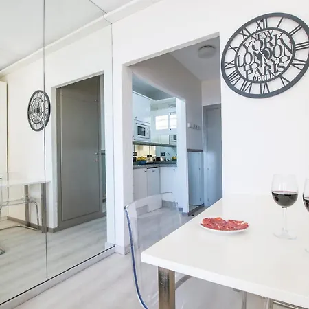 Cibeles...estudio En El Paseo Maritimo....wifi *