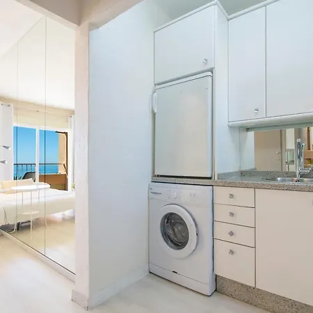 Cibeles...estudio En El Paseo Maritimo....wifi Apartment